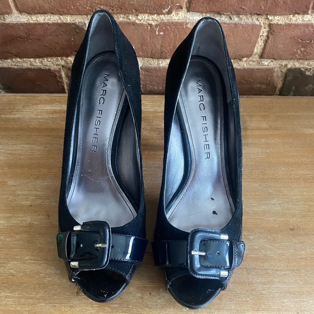 Marc Fisher black suede size 8M heels